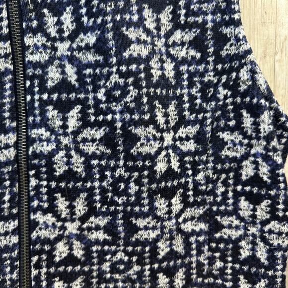 T By Talbots Vest‎ Womens M Navy White Snowflake Faux Fur Hood Nordic Warm Cozy - Picture 4 of 6